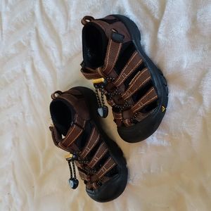 Keen toddler sandals size 10